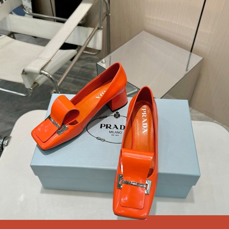 Pra*a high heels